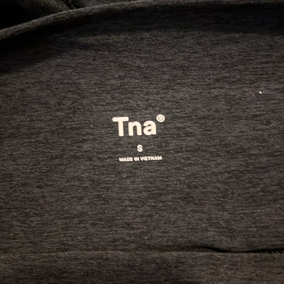 Aritzia biker shorts 6 inch - Picture 3 of 3